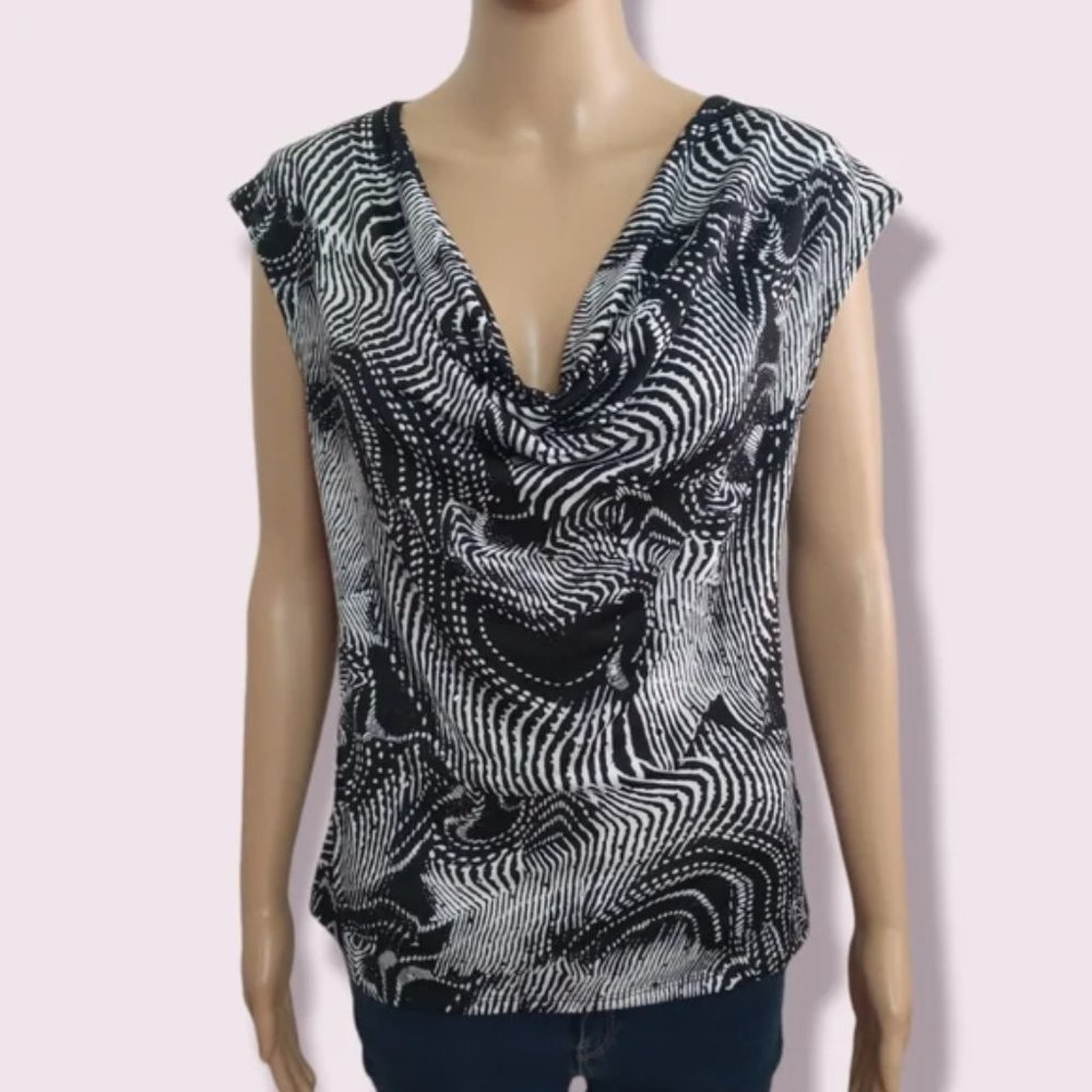 Patterned Black & White Ahuva Collection Top Sz Medium